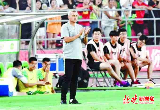 电子竞技投注站-法兰克福新帅首秀开门红  